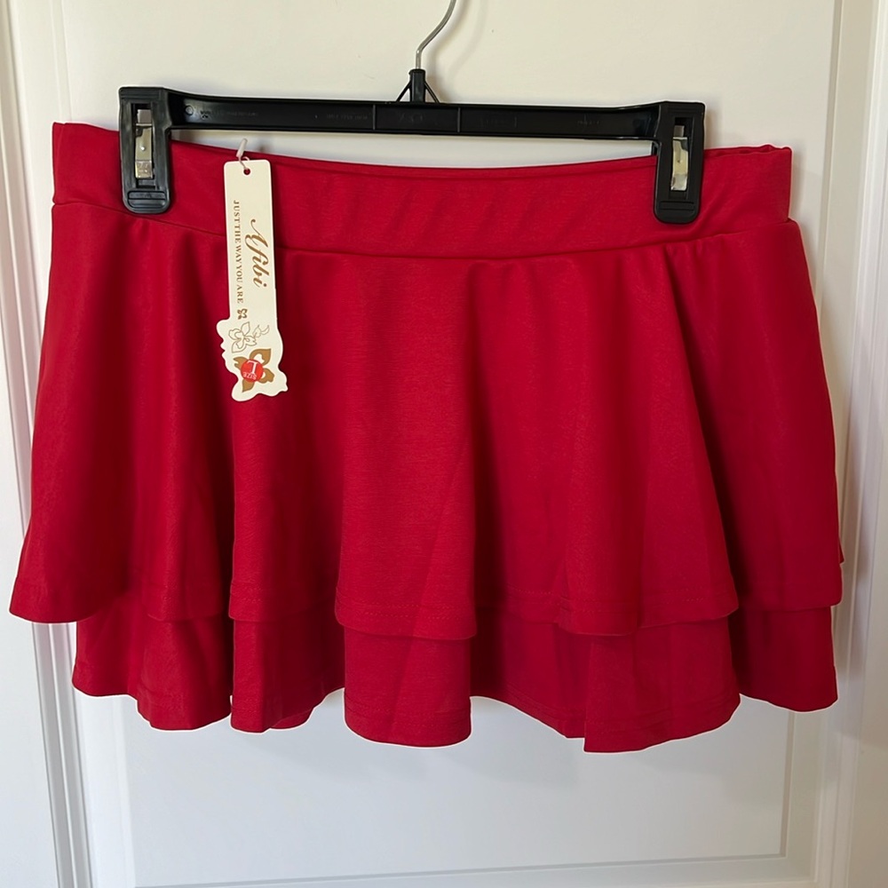 NWT, Large Afibi Stretchy Flared Ruffle Layered Mini Skater Skirts.Red